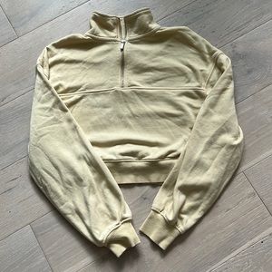 Light yellow cropped sweatshirt